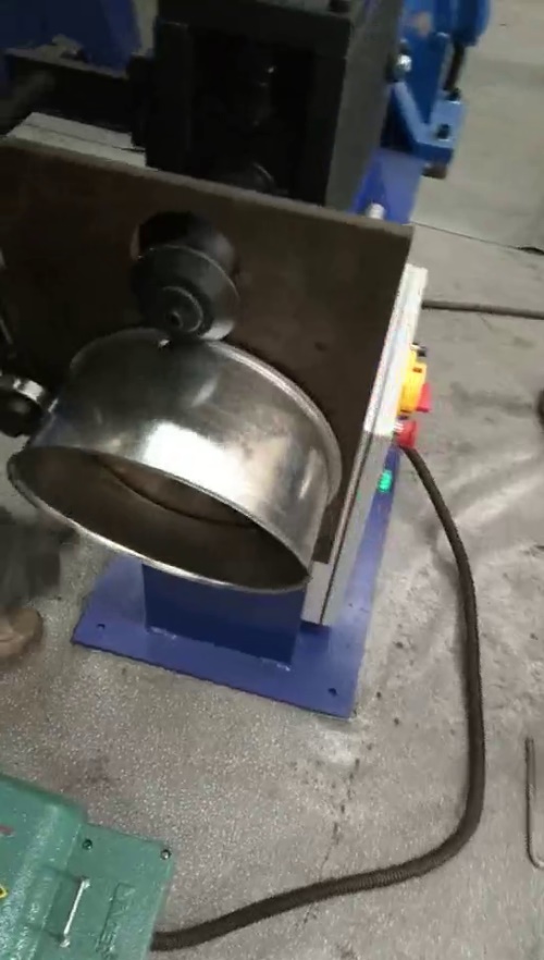 轆線機功能之一做小彎頭公邊